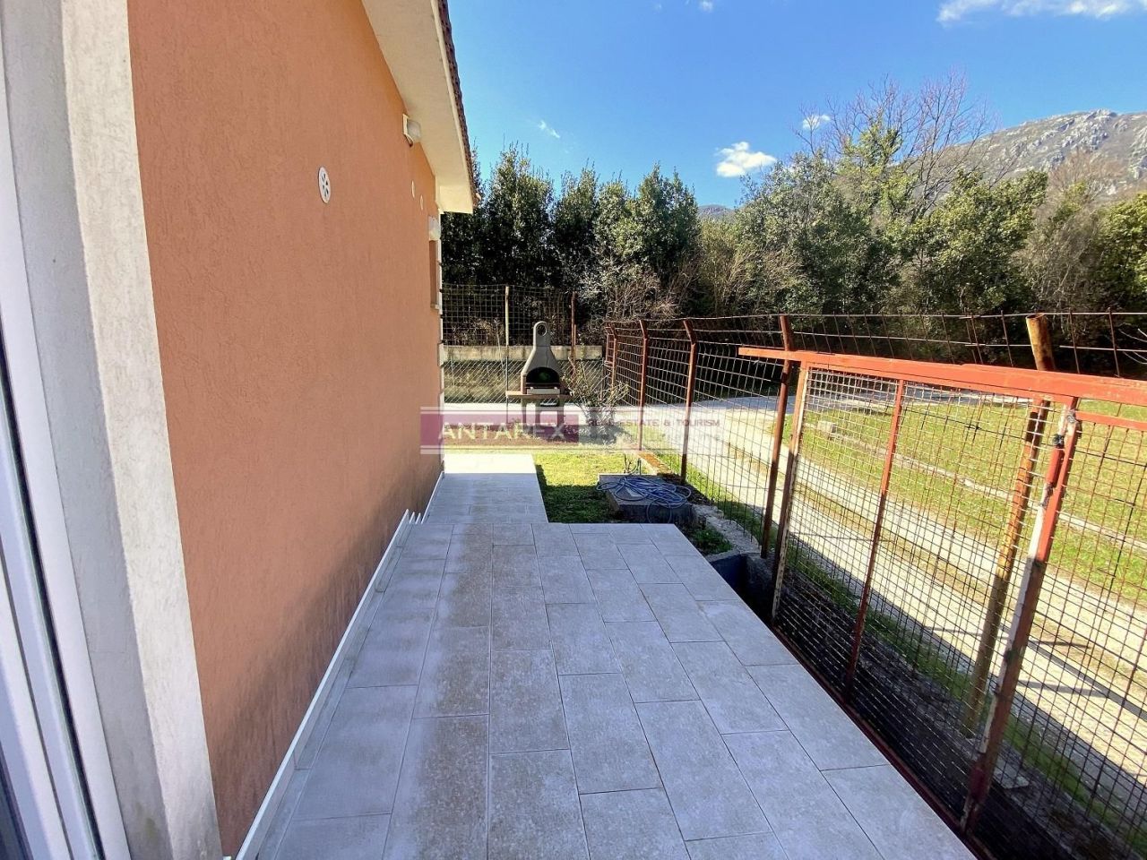 Вилла в Зеленике, Черногория, 71 м² - фото 12