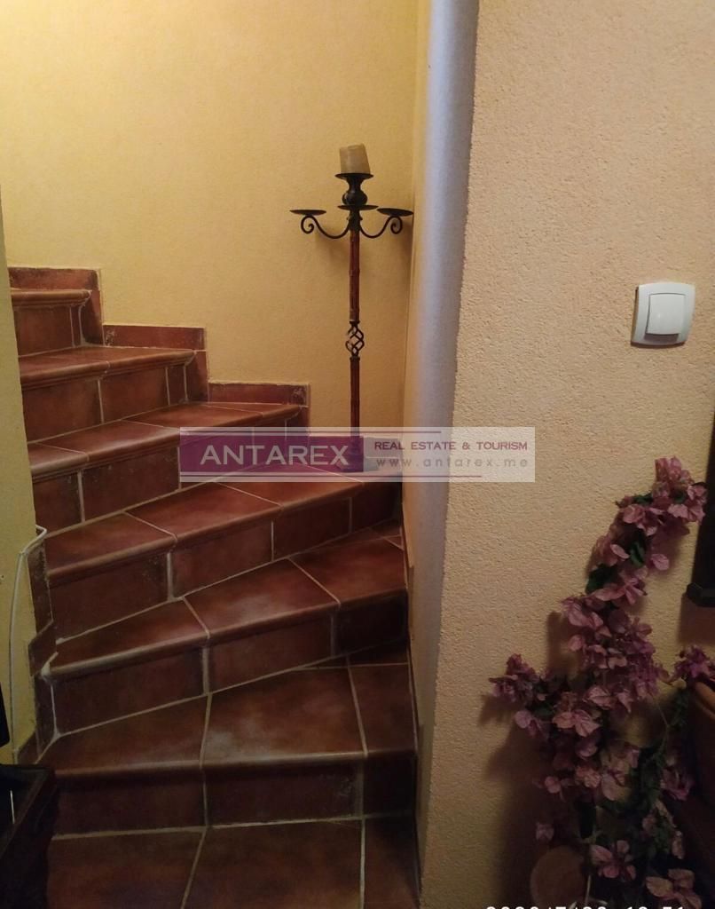 Вилла в Крашичах, Черногория, 200 м² - фото 12