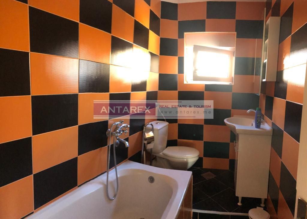 Вилла в Тивате, Черногория, 317 м² - фото 12