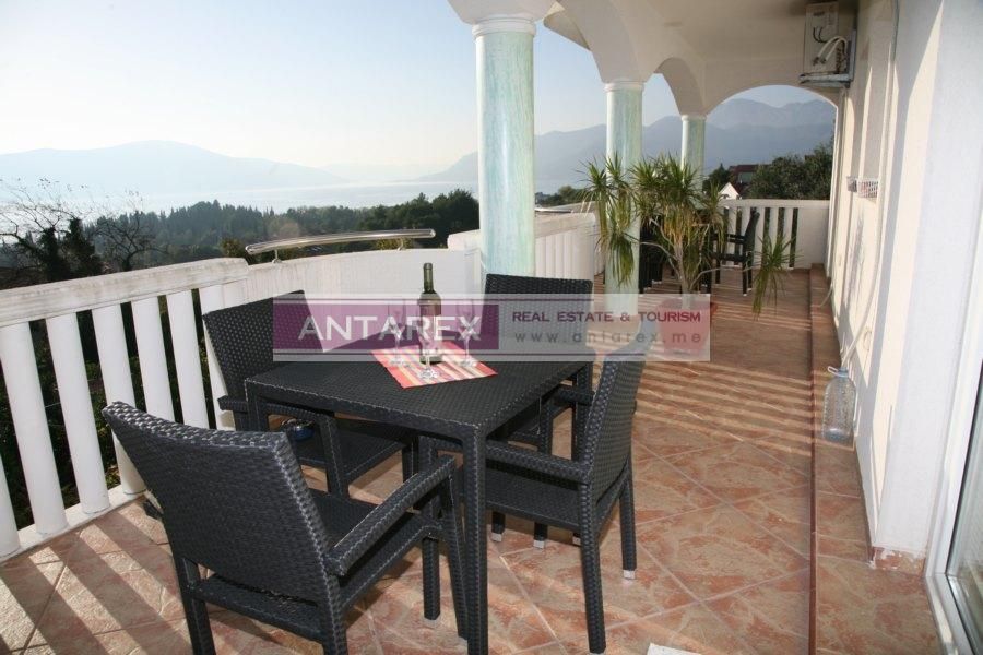 Вилла в Тивате, Черногория, 510 м² - фото 13