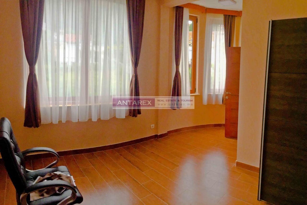 Вилла в Шушани, Черногория, 600 м² - фото 13