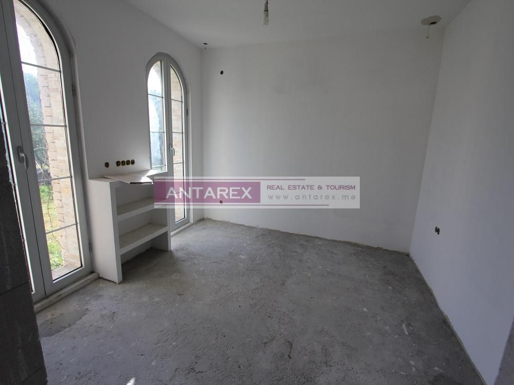 Вилла в Херцег-Нови, Черногория, 418 м² - фото 13