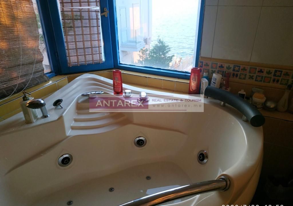 Вилла в Крашичах, Черногория, 200 м² - фото 13