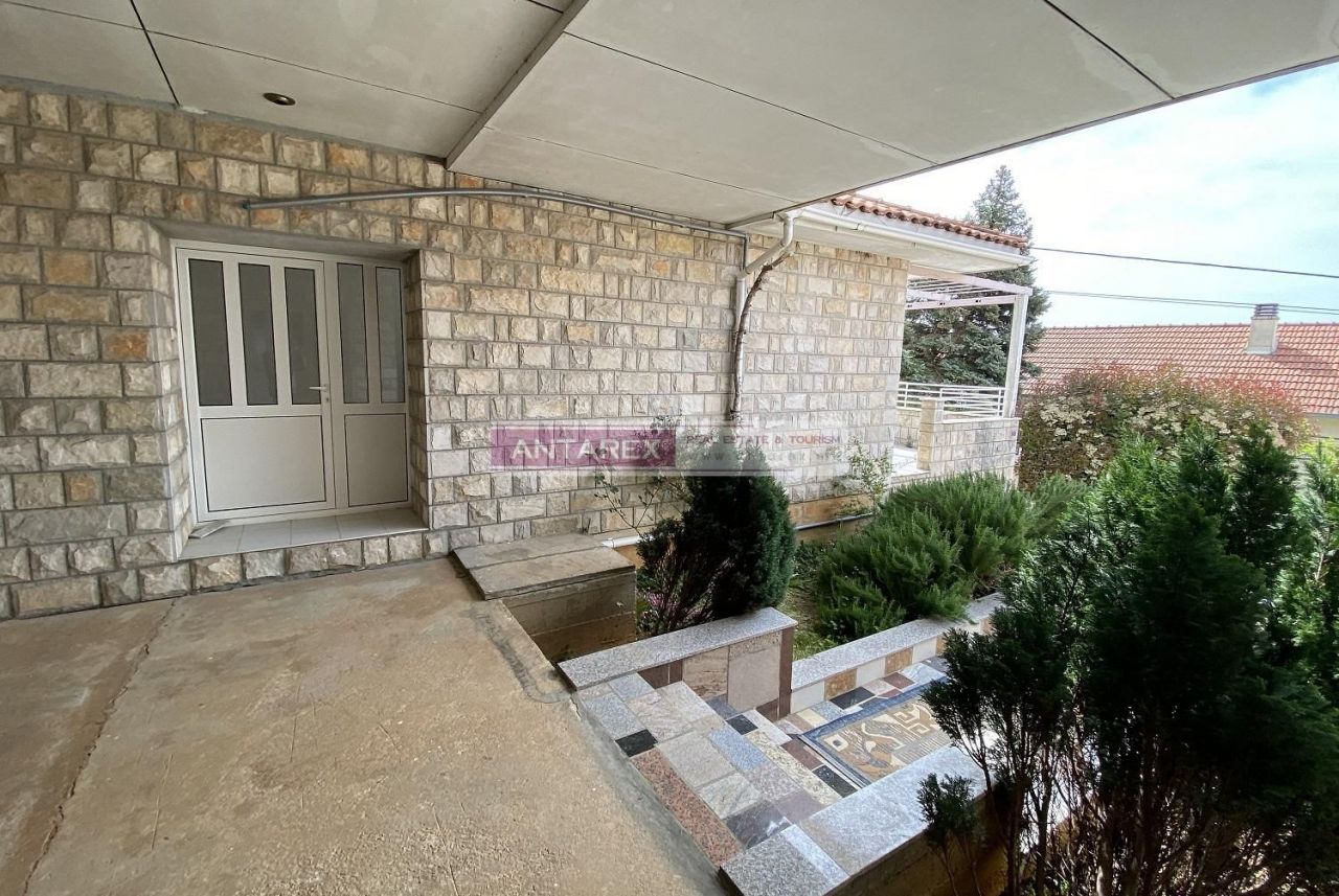 Апартаменты в Херцег-Нови, Черногория, 115 м² - фото 13