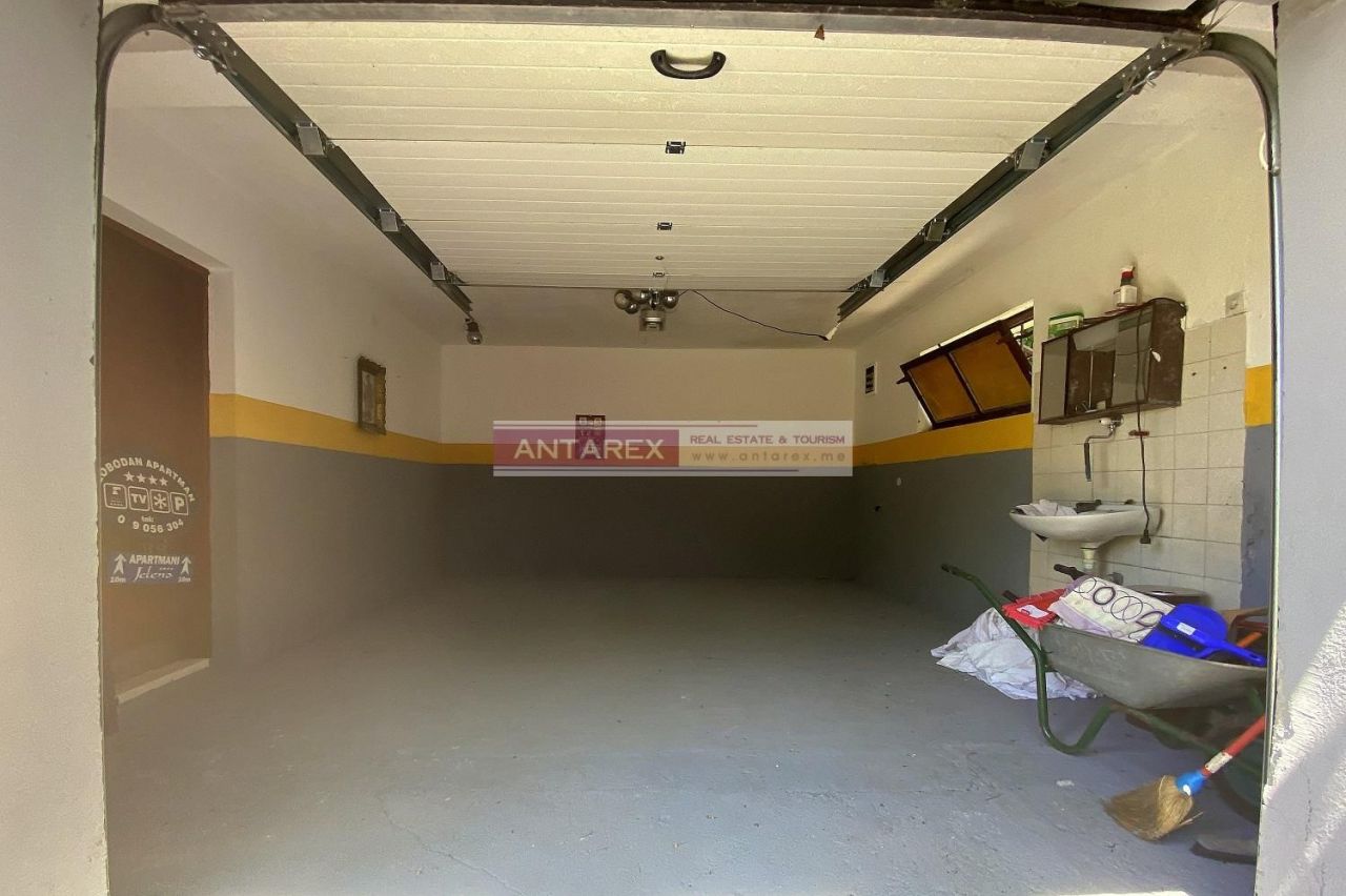 Вилла в Кумборе, Черногория, 140 м² - фото 13