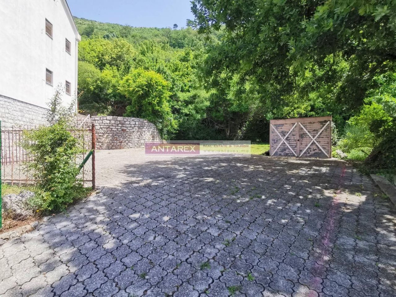 Коммерческая недвижимость в Петроваце, Черногория, 480 м² - фото 13