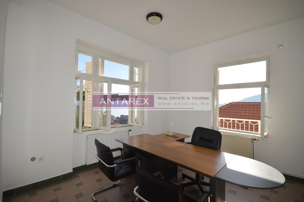 Вилла в Херцег-Нови, Черногория, 90 м² - фото 14