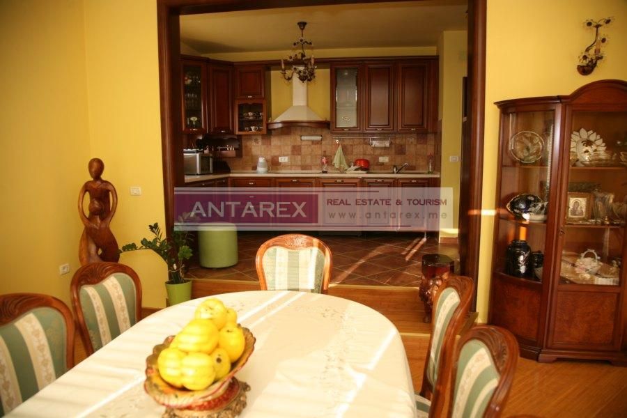 Вилла в Тивате, Черногория, 510 м² - фото 14