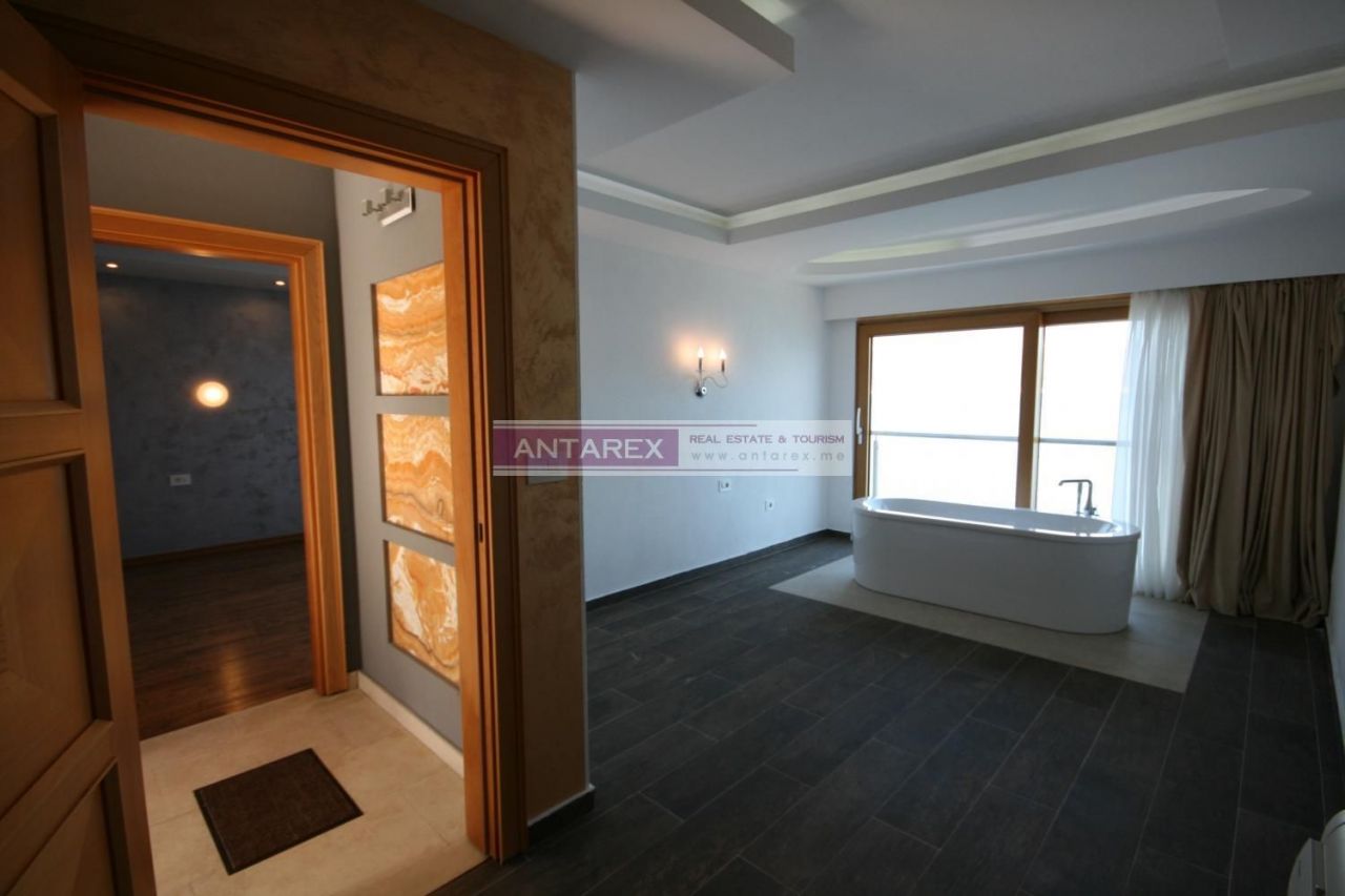 Вилла в Крашичах, Черногория, 300 м² - фото 14