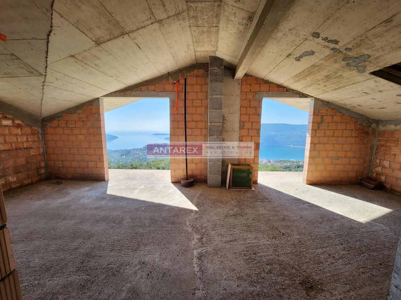 Вилла в Херцег-Нови, Черногория, 230 м² - фото 14