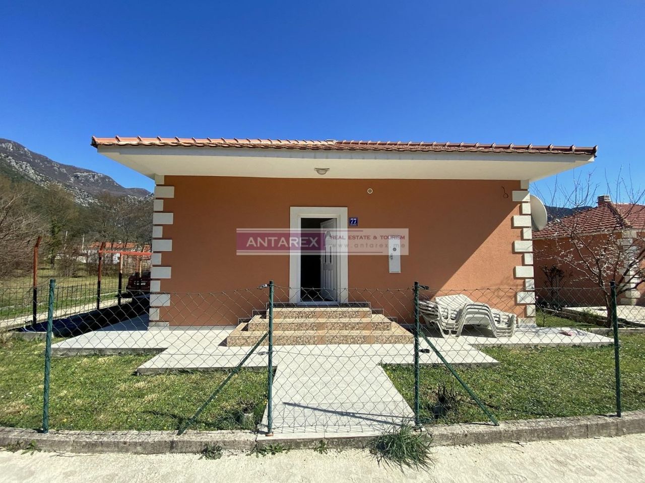 Вилла в Зеленике, Черногория, 71 м² - фото 14