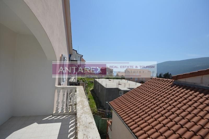 Вилла в Игало, Черногория, 200 м² - фото 15