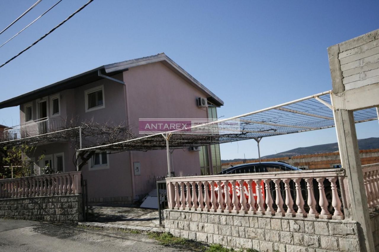 Вилла в Тивате, Черногория, 120 м² - фото 15