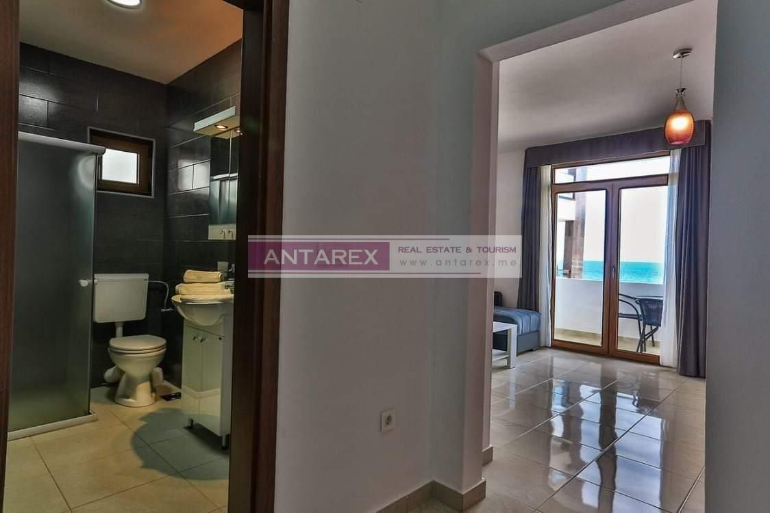 Коммерческая недвижимость в Добра Воде, Черногория, 800 м² - фото 15