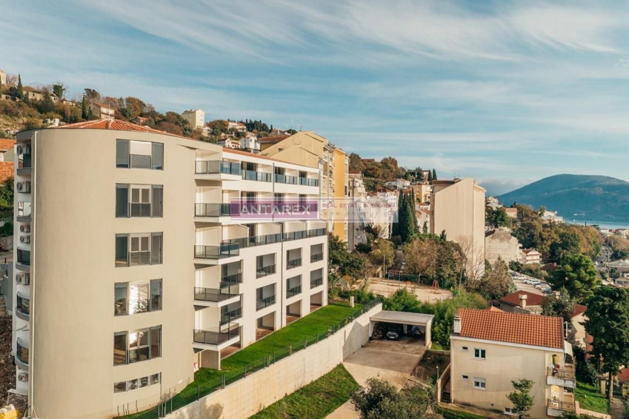 Апартаменты в Херцег-Нови, Черногория, 61 м² - фото 15