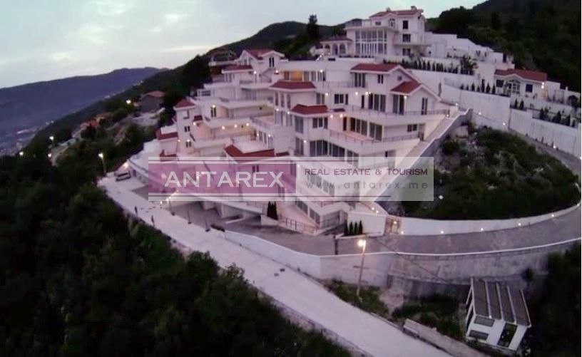 Апартаменты в Херцег-Нови, Черногория, 148.3 м² - фото 13