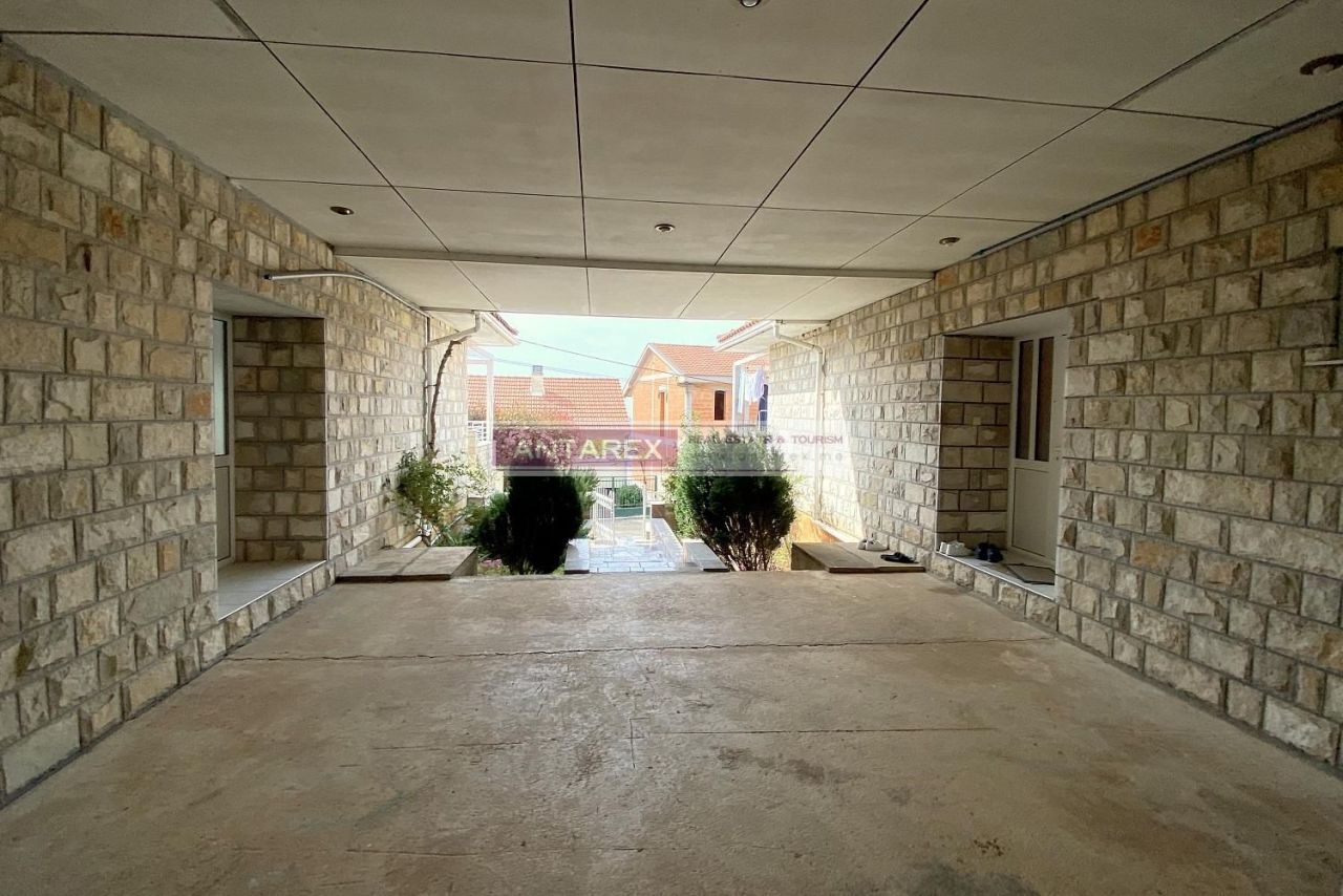 Апартаменты в Херцег-Нови, Черногория, 160 м² - фото 15