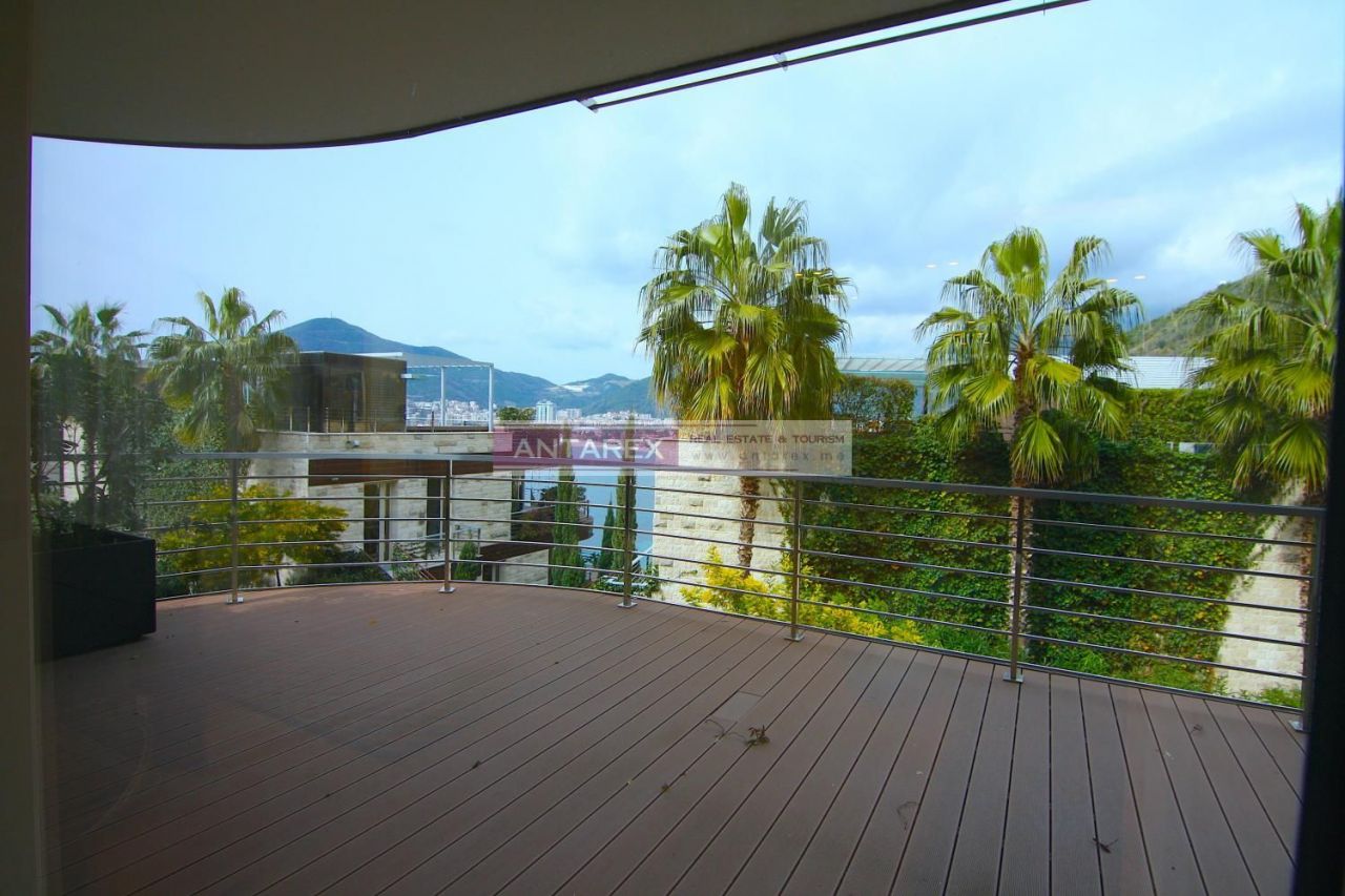 Апартаменты в Будве, Черногория, 146 м² - фото 16