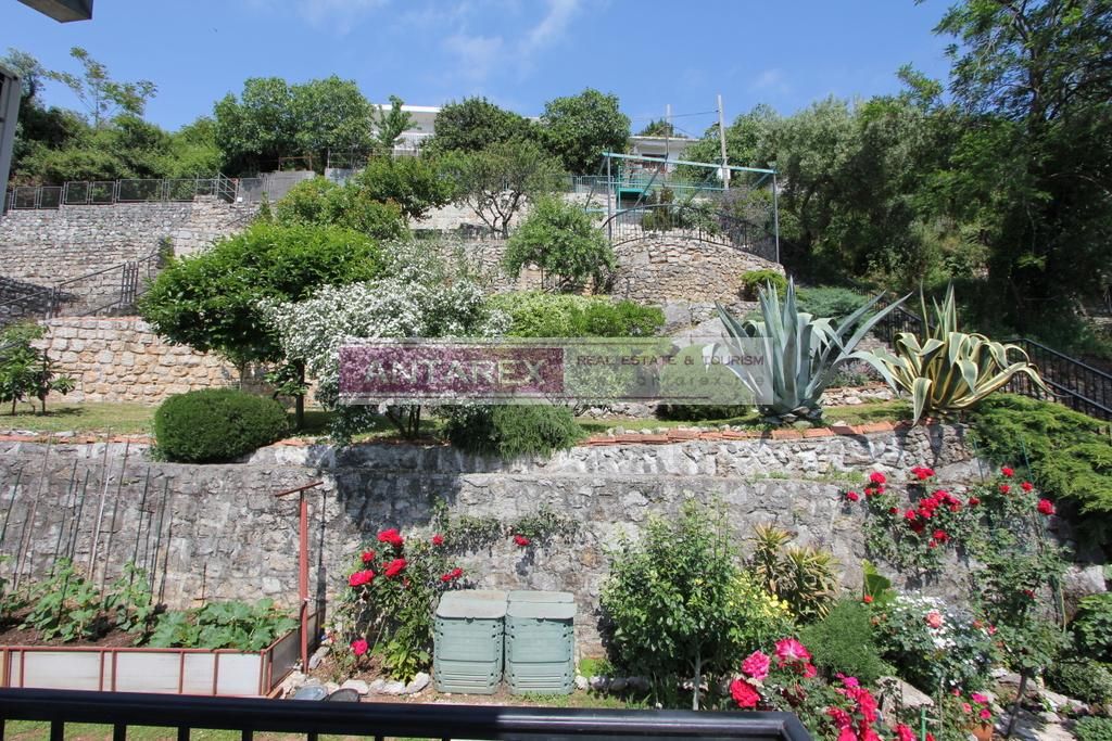 Вилла в Зеленике, Черногория, 130 м² - фото 16