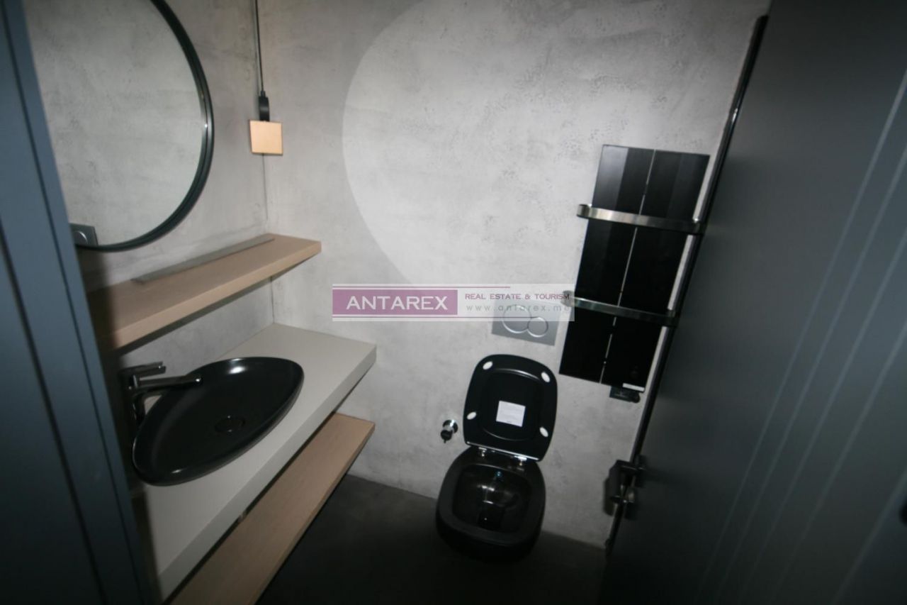 Апартаменты в Тивате, Черногория, 338 м² - фото 16