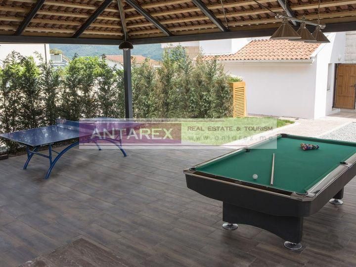 Коммерческая недвижимость в Биеле, Черногория, 1 000 м² - фото 17