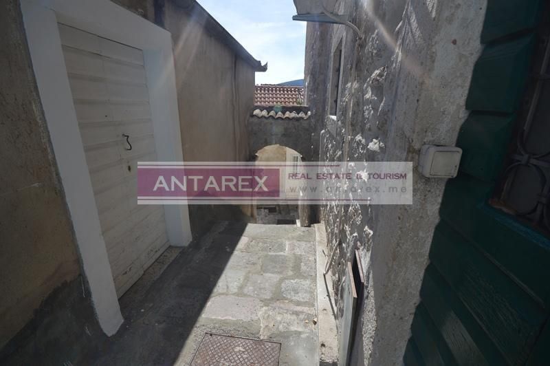 Апартаменты в Херцег-Нови, Черногория, 106 м² - фото 19