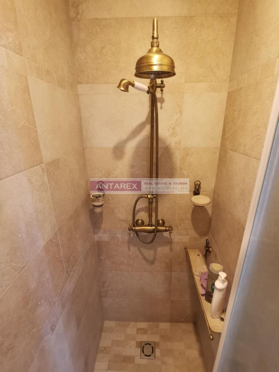 Апартаменты в Добра Воде, Черногория, 164 м² - фото 19