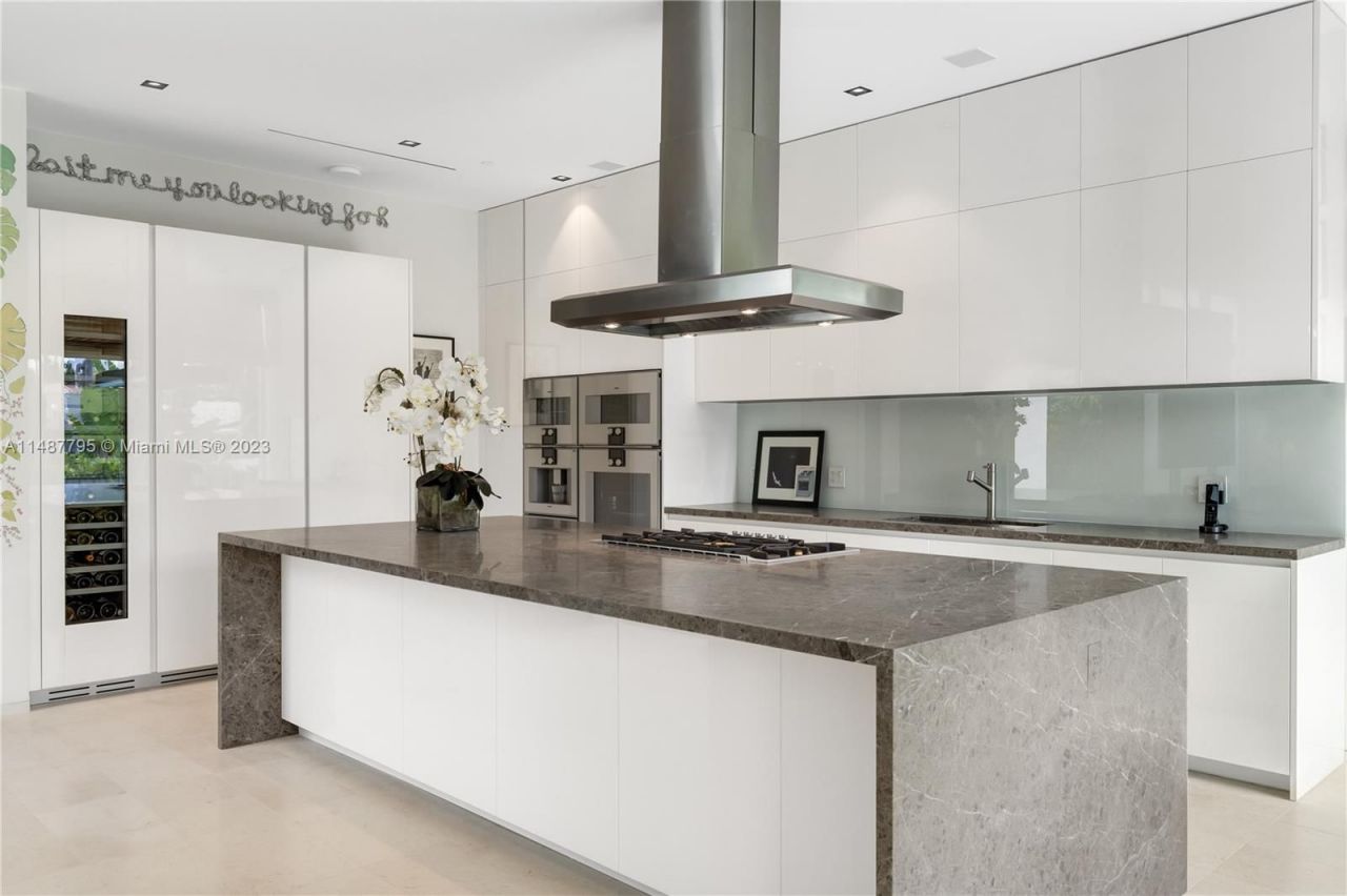 Вилла в Майами, США, 300 м² - фото 2