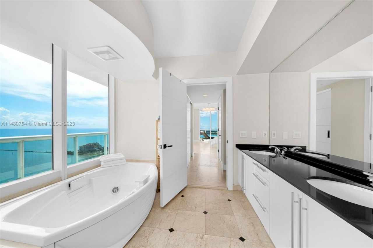 Квартира в Майами, США, 250 м² - фото 15