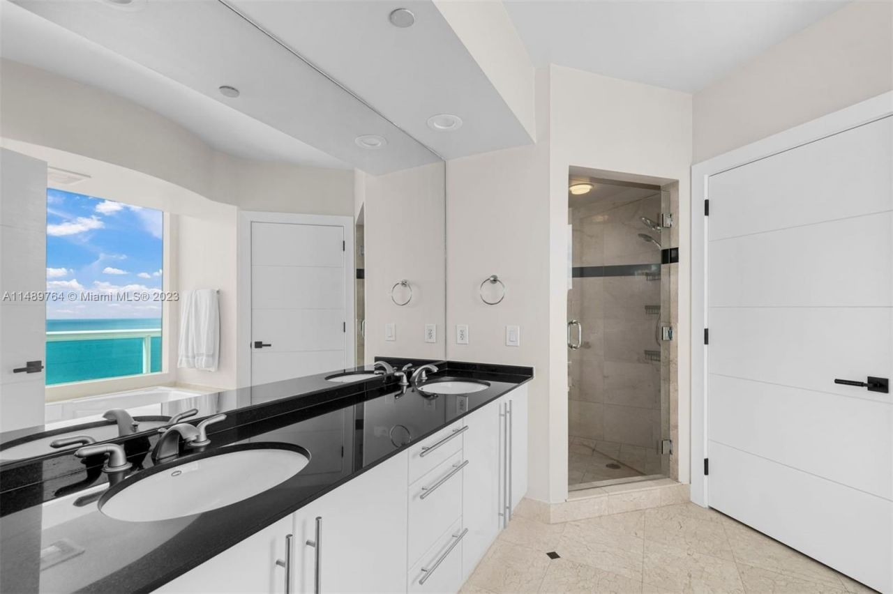 Квартира в Майами, США, 250 м² - фото 14