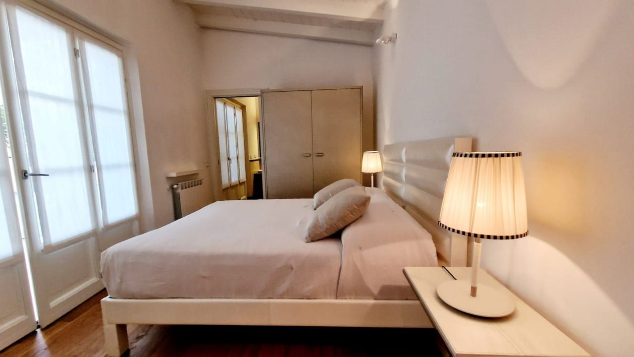 Вилла в Форте деи Марми, Италия, 220 м² - фото 9