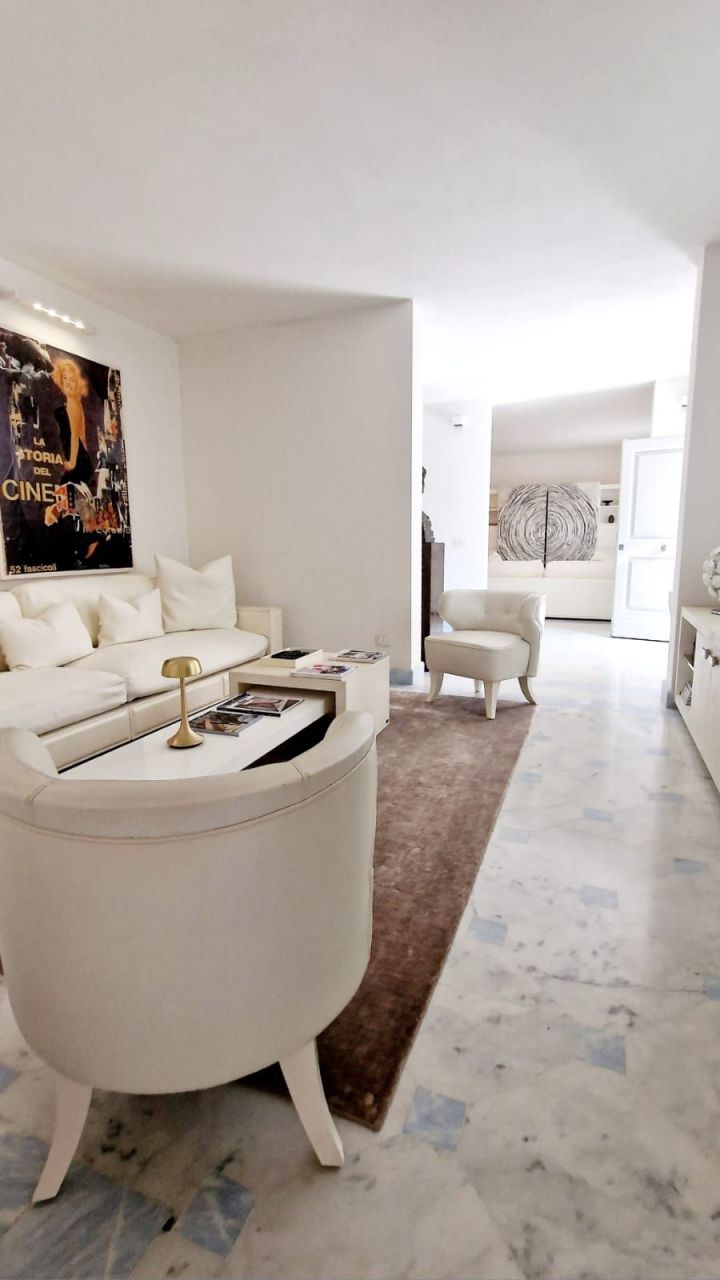 Вилла в Форте деи Марми, Италия, 220 м² - фото 6