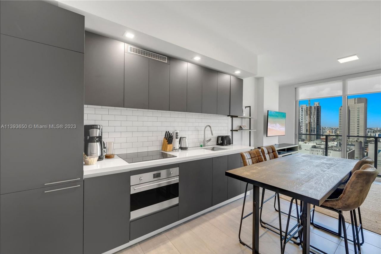 Квартира в Майами, США, 45 м² - фото 2