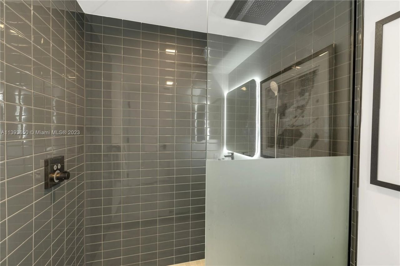 Квартира в Майами, США, 45 м² - фото 11