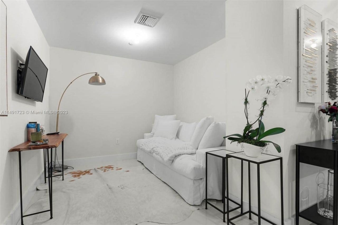 Квартира в Майами, США, 90 м² - фото 10