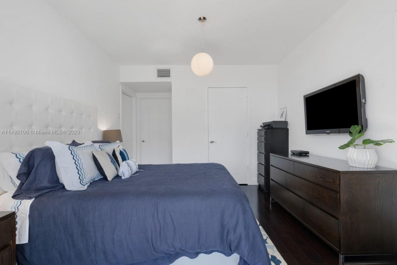 Квартира в Майами, США, 80 м² - фото 11