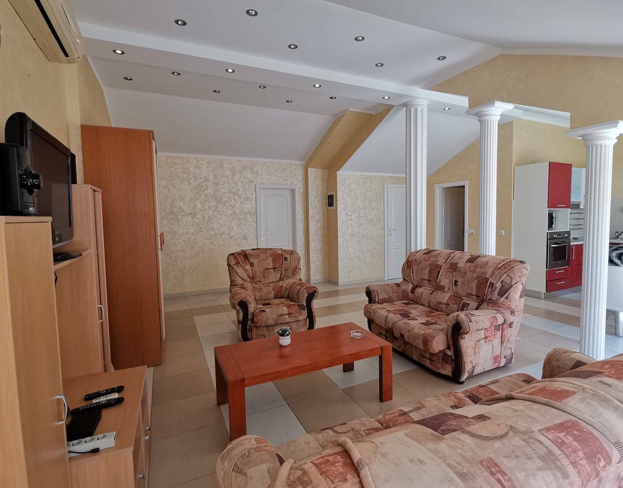 Квартира в Рафаиловичах, Черногория, 94 м² - фото 1