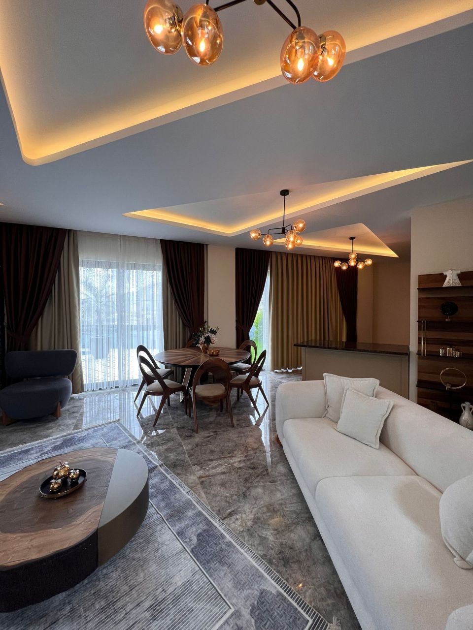Вилла в Алании, Турция, 240 м² - фото 1