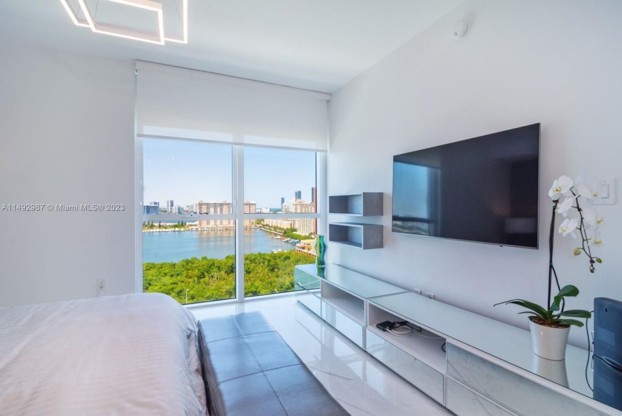 Квартира в Майами, США, 160 м² - фото 12