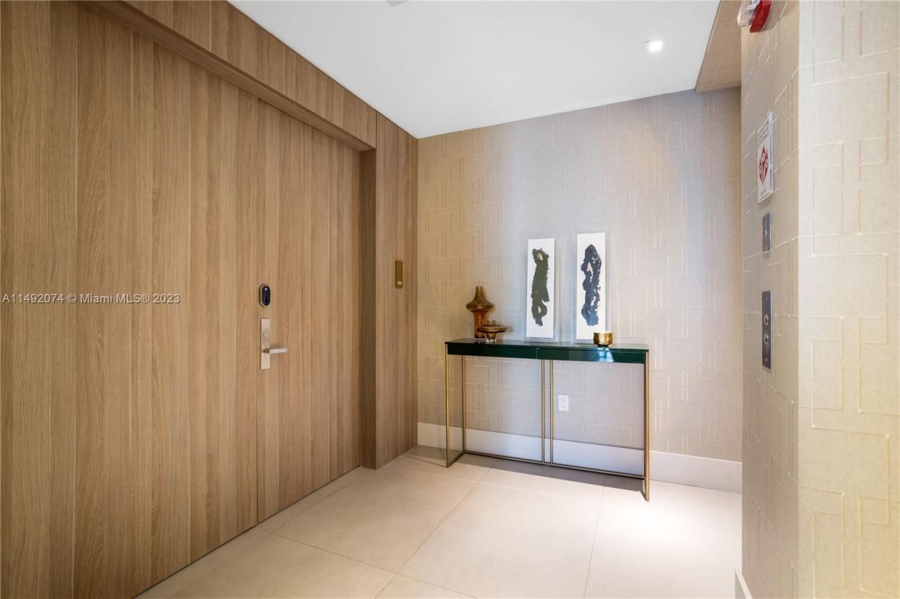 Квартира в Майами, США, 250 м² - фото 2