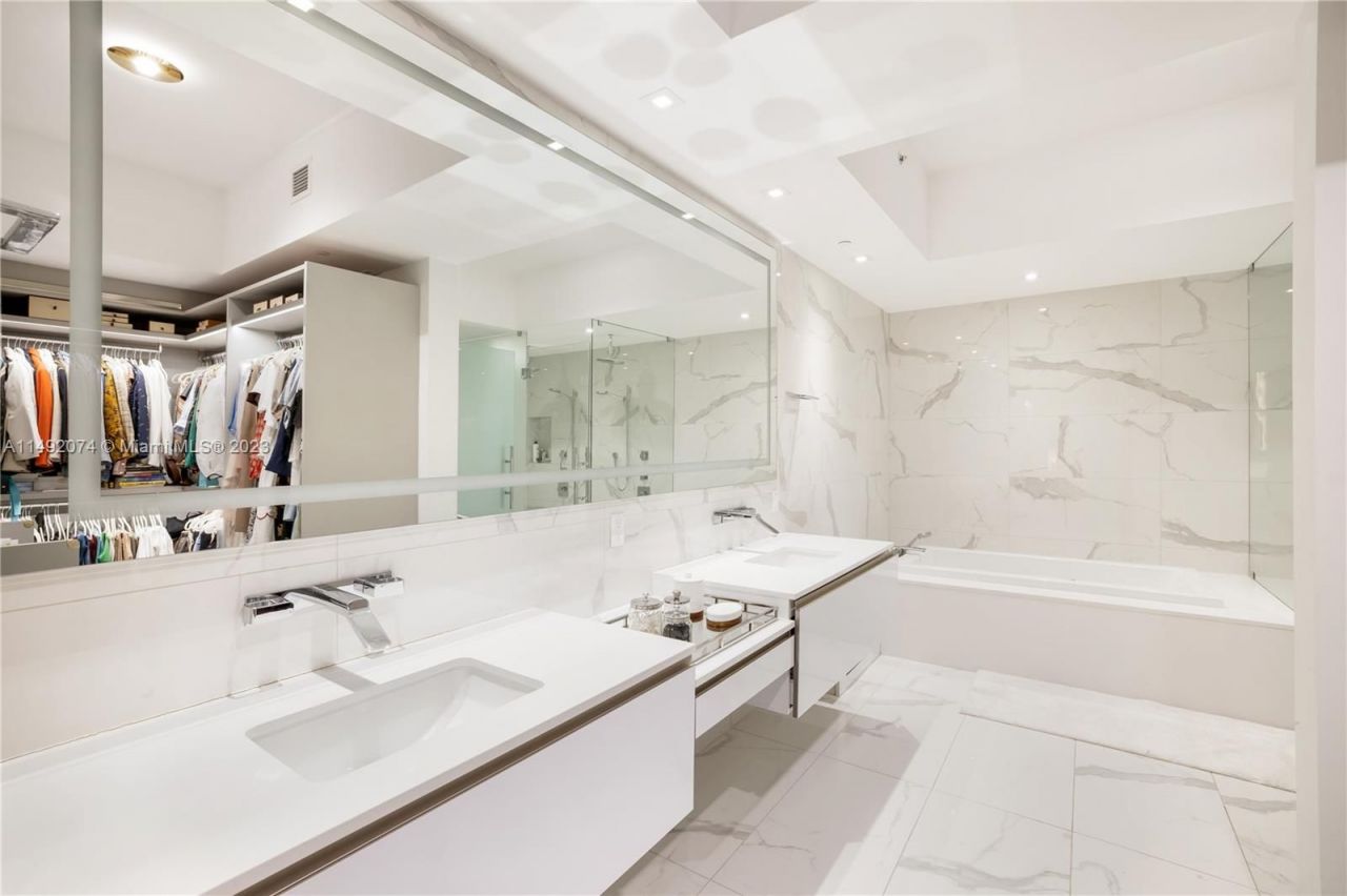 Квартира в Майами, США, 250 м² - фото 15