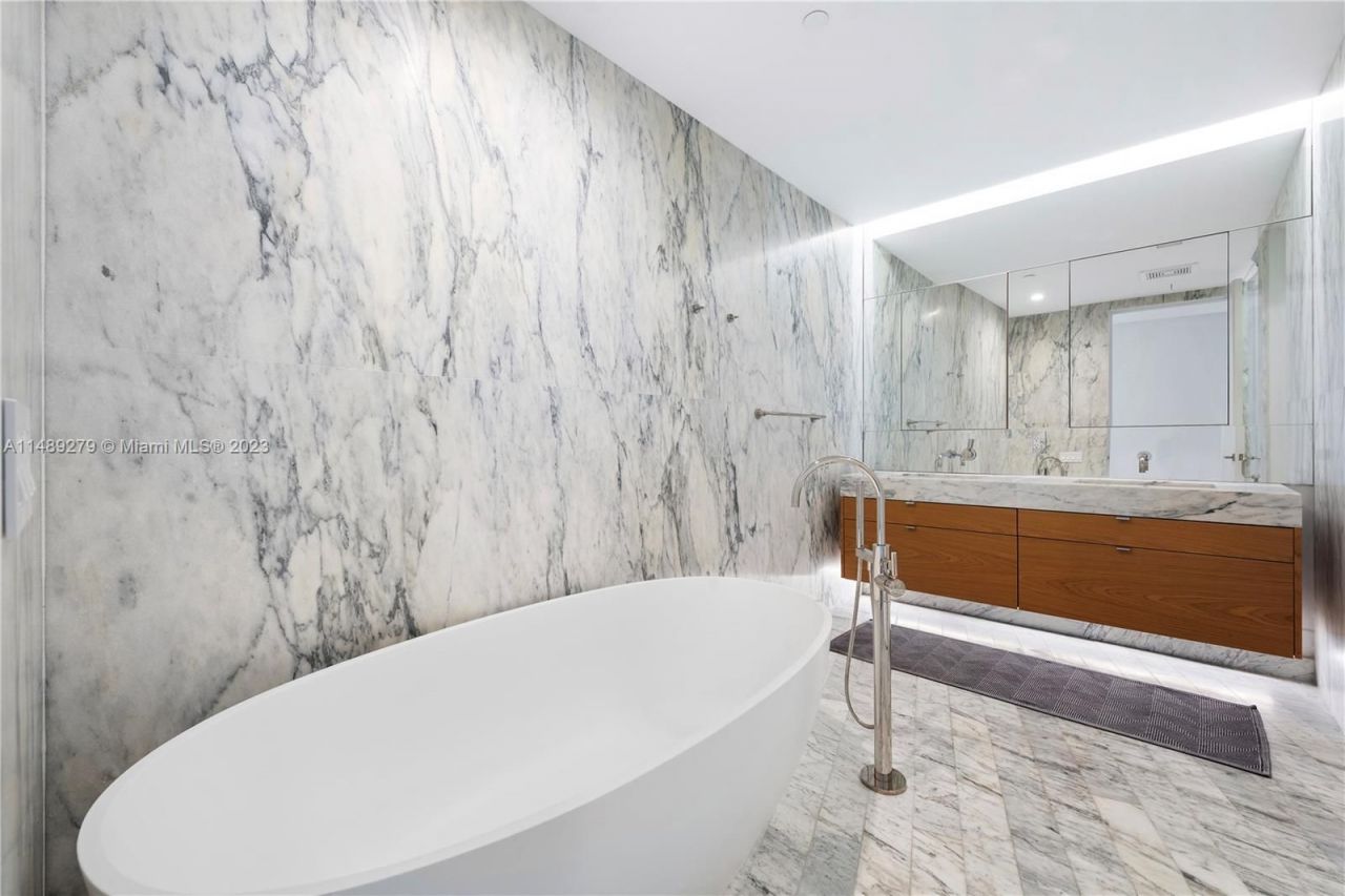 Квартира в Майами, США, 180 м² - фото 8