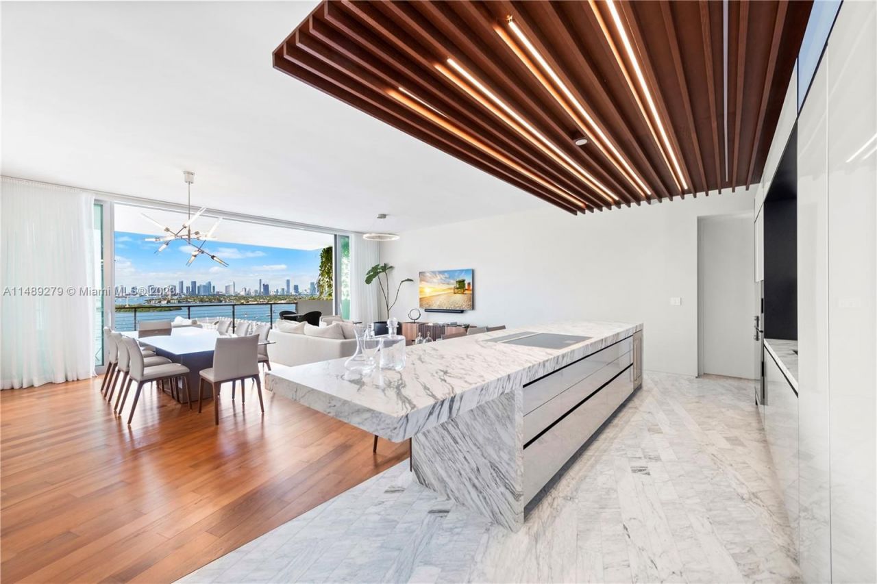 Квартира в Майами, США, 180 м² - фото 2