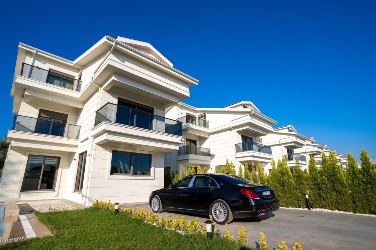 Вилла в Анталии, Турция, 280 м² - фото 2