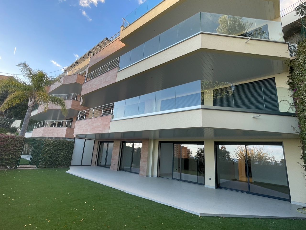 Апартаменты в Рокбрюн-Кап-Мартен, Франция, 247 м² - фото 2