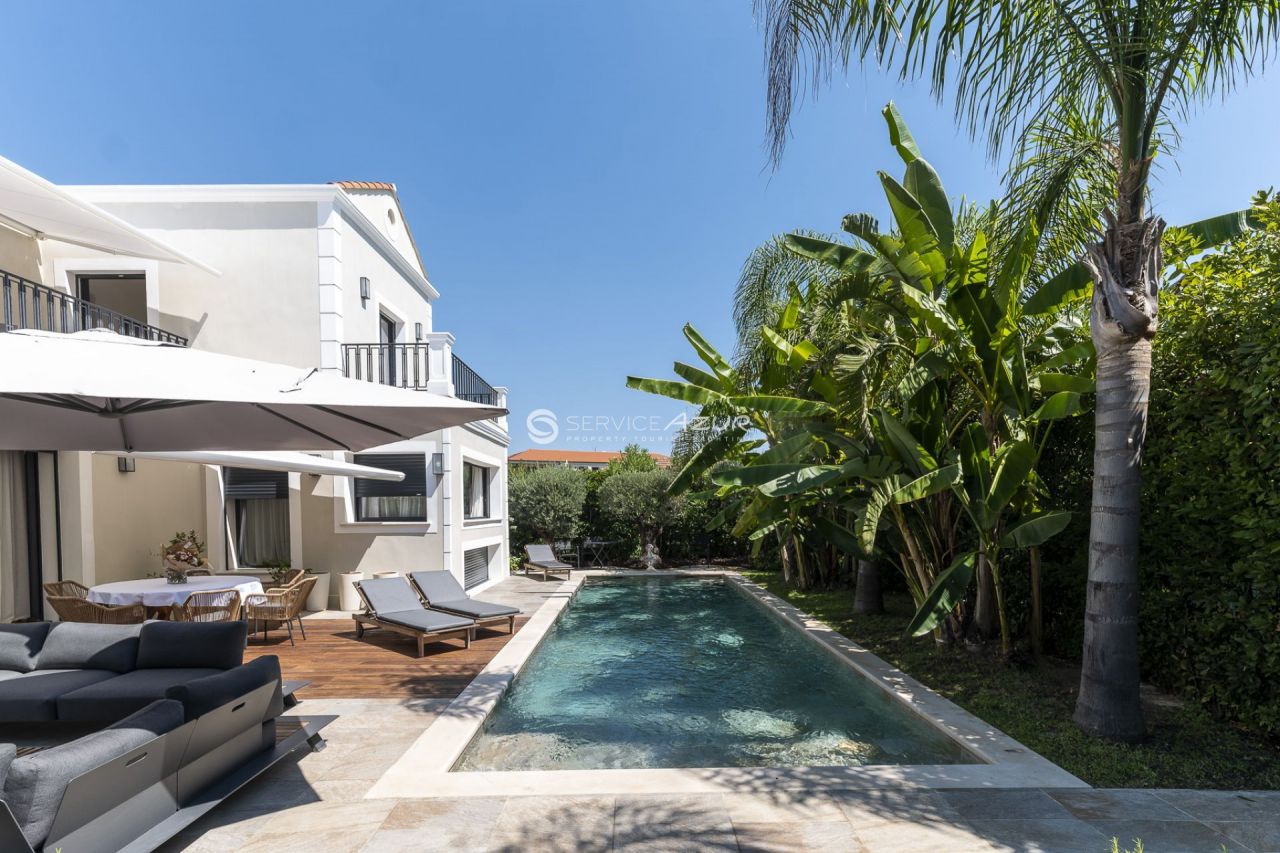 Вилла в Антибе, Франция, 250 м² - фото 2