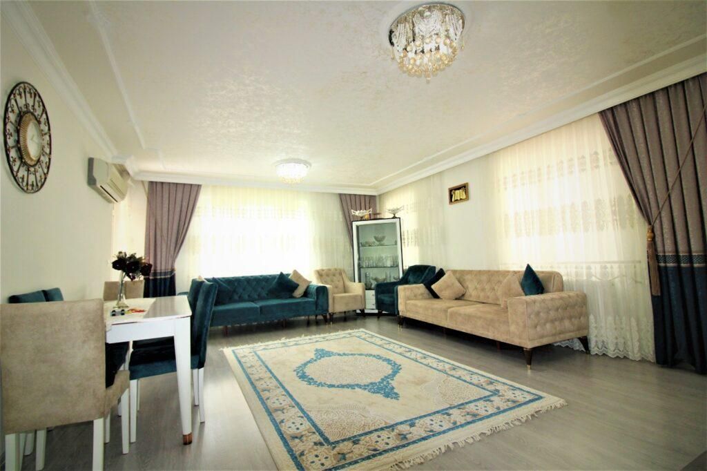 Квартира в Анталии, Турция, 180 м² - фото 1