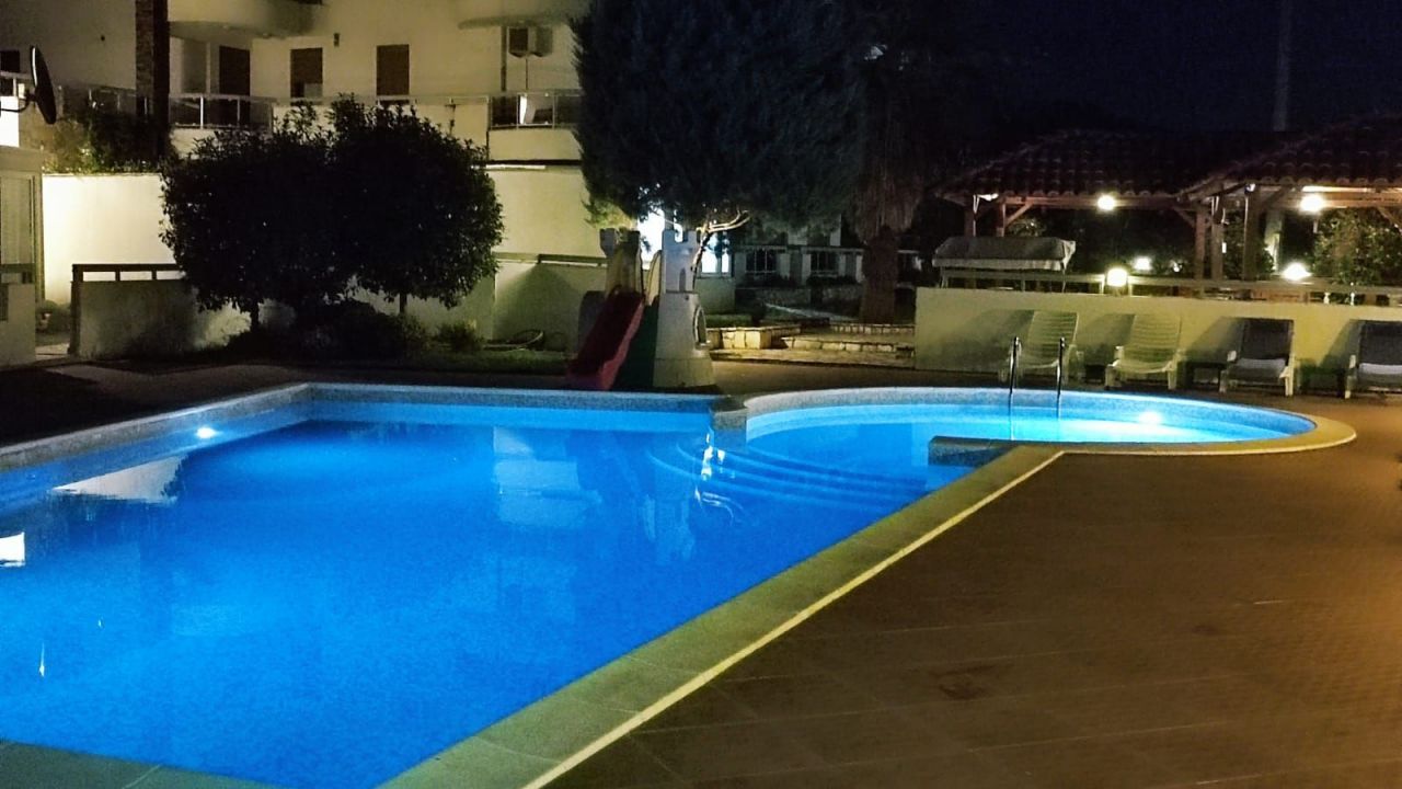 Квартира в Добра Воде, Черногория, 63 м² - фото 10