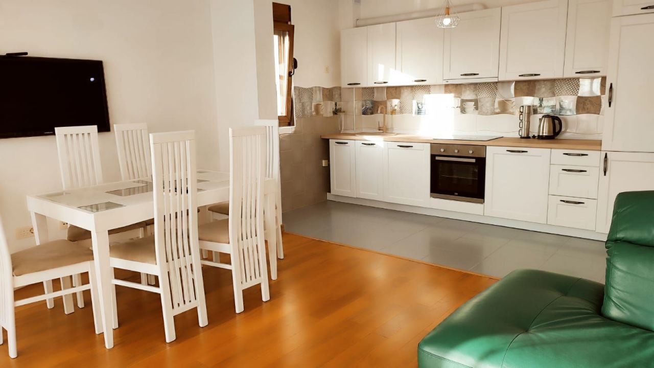 Квартира в Добра Воде, Черногория, 97 м² - фото 10