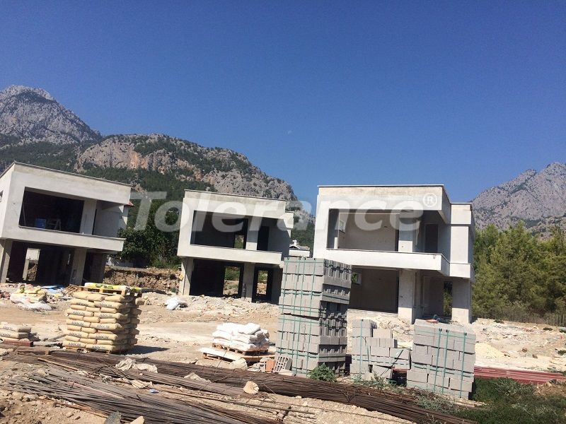 Вилла в Гёйнюке, Турция, 295 м² - фото 12